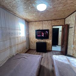 3-местный номер комфорт с 1 односпальной и 1 двуспальной кроватью