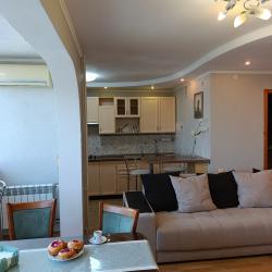 Фото Апартаменты на улице Вакуленчука 10