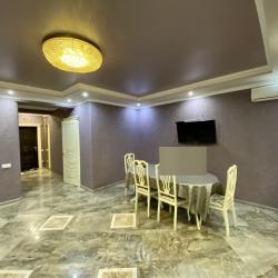 Фото Апартаменты на улице Цоколаева, 32к3