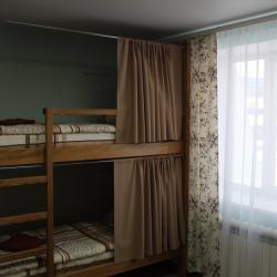 Кровать в женском шестиместном номере на двухъярусной кровати (общие удобства)