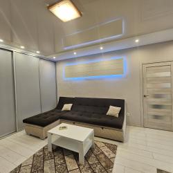 Фото Апартаменты на улице Мельникайте 94