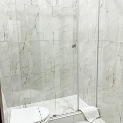 Номер стандарт с 1 двуспальной кроватью