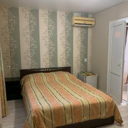 Номер стандарт с 2 двуспальными кроватями