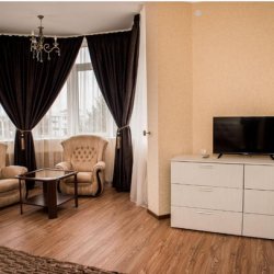 Номер делюкс с 1 двуспальной кроватью