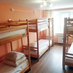Кровать в 6-местном общем мужском номере
