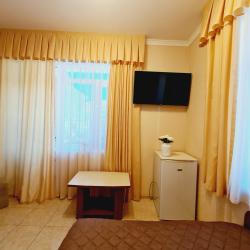 Номер стандарт улучшенный с 1 двуспальной кроватью