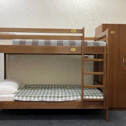 Кровать в 6-местном общем женском номере №4 (общие удобства)