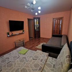 Фото Апартаменты на улице Геологоразведчиков 6