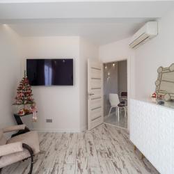 2-комнатные апартаменты улучшенные Южных культур 5 кв.31