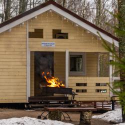 Малый коттедж у леса с 2-мя спальнями