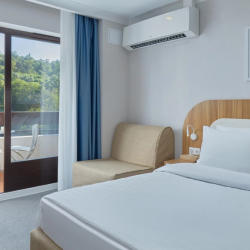 Фото Отель Alean Family Sputnik (Алеан Фэмили Спутник)