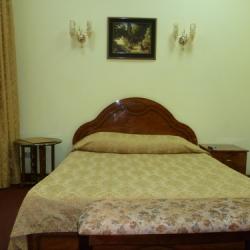 Номер стандарт комфорт с 1 двуспальной кроватью