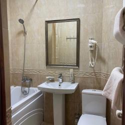 Номер стандарт с 1 двуспальной кроватью