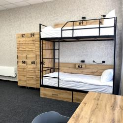 Кровать в 10-местном общем номере