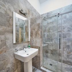 Пентхаус с камином и балконом (с завтраком)