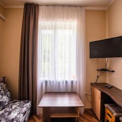 4-местная комната люкс с балконом №1