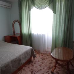 2-местный номер стандарт с 1 двуспальной кроватью