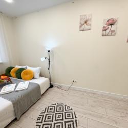 Фото Отель Посуточно50 на Парковой44к1