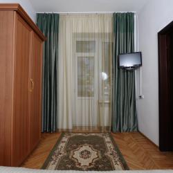 Номер стандарт с 1 двуспальной кроватью