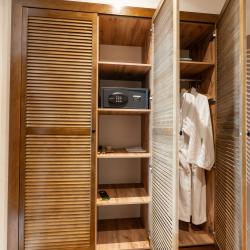 Номер люкс с 1 двуспальной кроватью, ванной и террасой