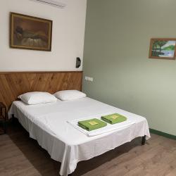 Номер стандарт улучшенный с 1 односпальной и 1 двуспальной кроватью