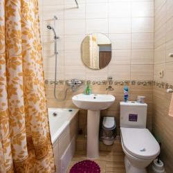 Комната стандарт с 1 двуспальной кроватью и балконом