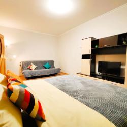Фото Апартаменты GlobusApartamentCity на улице Лётчика Грицевца 7