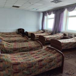 Кровать в 9-местном общем номере