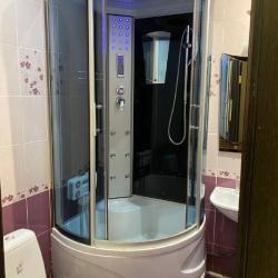 Номер стандарт с 1 двуспальной кроватью
