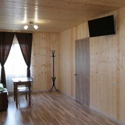 Комната стандарт с 1 двуспальной кроватью (мансарда)