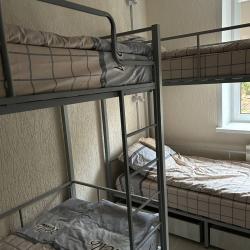 Кровать в 6-местном общем номере №1 (общие удобства)