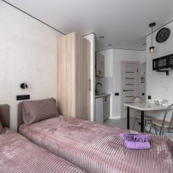 Апартаменты студия Апартаменты на Эйнштейна 4 с 2 односпальными кроватями