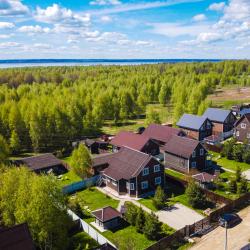 Коттедж Илья Муромец с 5 спальнями и сауной