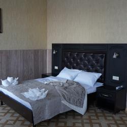 Номер стандарт с 1 двуспальной кроватью и балконом