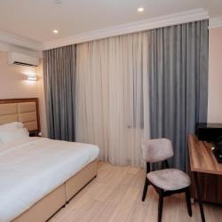 Фото Отель Resident Bishkek (Резидент )