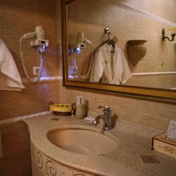 Александр — 55be856fb5ebfb2da78050c24fa67c5e