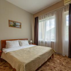 Фото Отель Утомленные солнцем