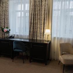 Номер люкс с 1 двуспальной кроватью