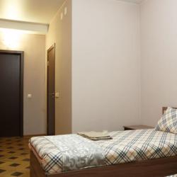 Номер стандарт с 2 односпальными кроватями (с завтраком)