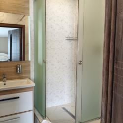 Номер полулюкс улучшенный с 1 двуспальной кроватью