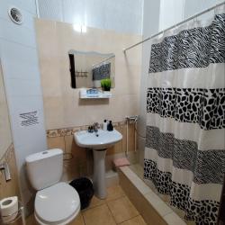 3-местный номер стандарт улучшенный с 2 односпальными кроватями