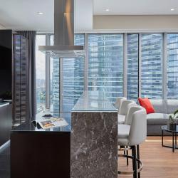 Corner Grand Apartment