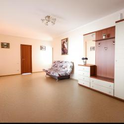 Фото Апартаменты на улице Ерошевского 18