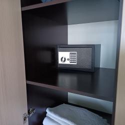 Номер стандарт с 1 двуспальной кроватью и балконом