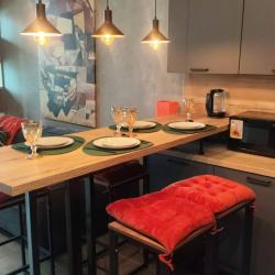 Апартаменты студия Овражная 47А