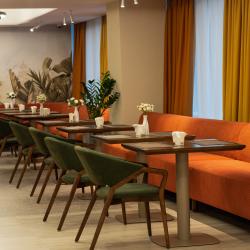 Фото Отель Almaty ()