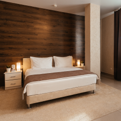 Номер улучшенный с 1 двуспальной кроватью