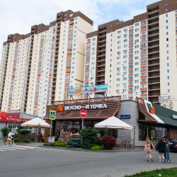 Фото Апартаменты на проспекте Героев Отечества 4А