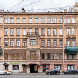 Фото Отель Метры в центре на улице Марата 73