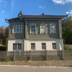 Коттедж премиум с 3 двуспальными кроватями